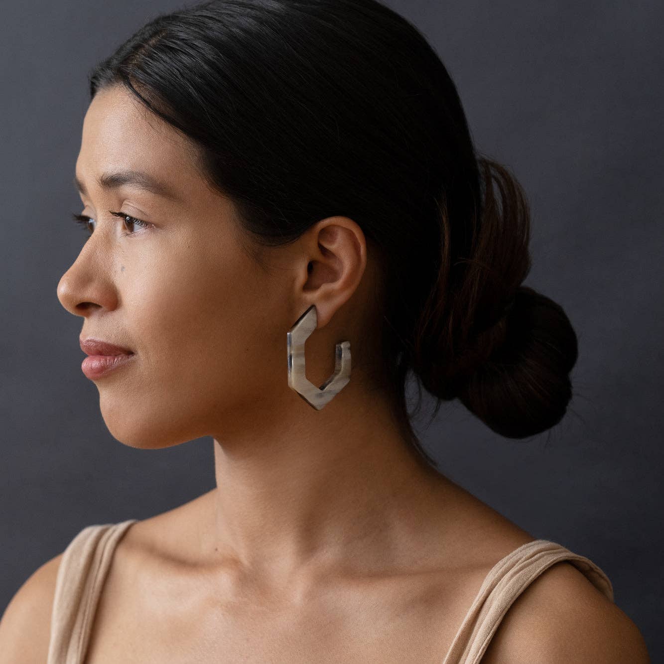 MAADILI COLLECTIVE – wholesale Hoop earrings – Honeycomb Hoop Earrings1