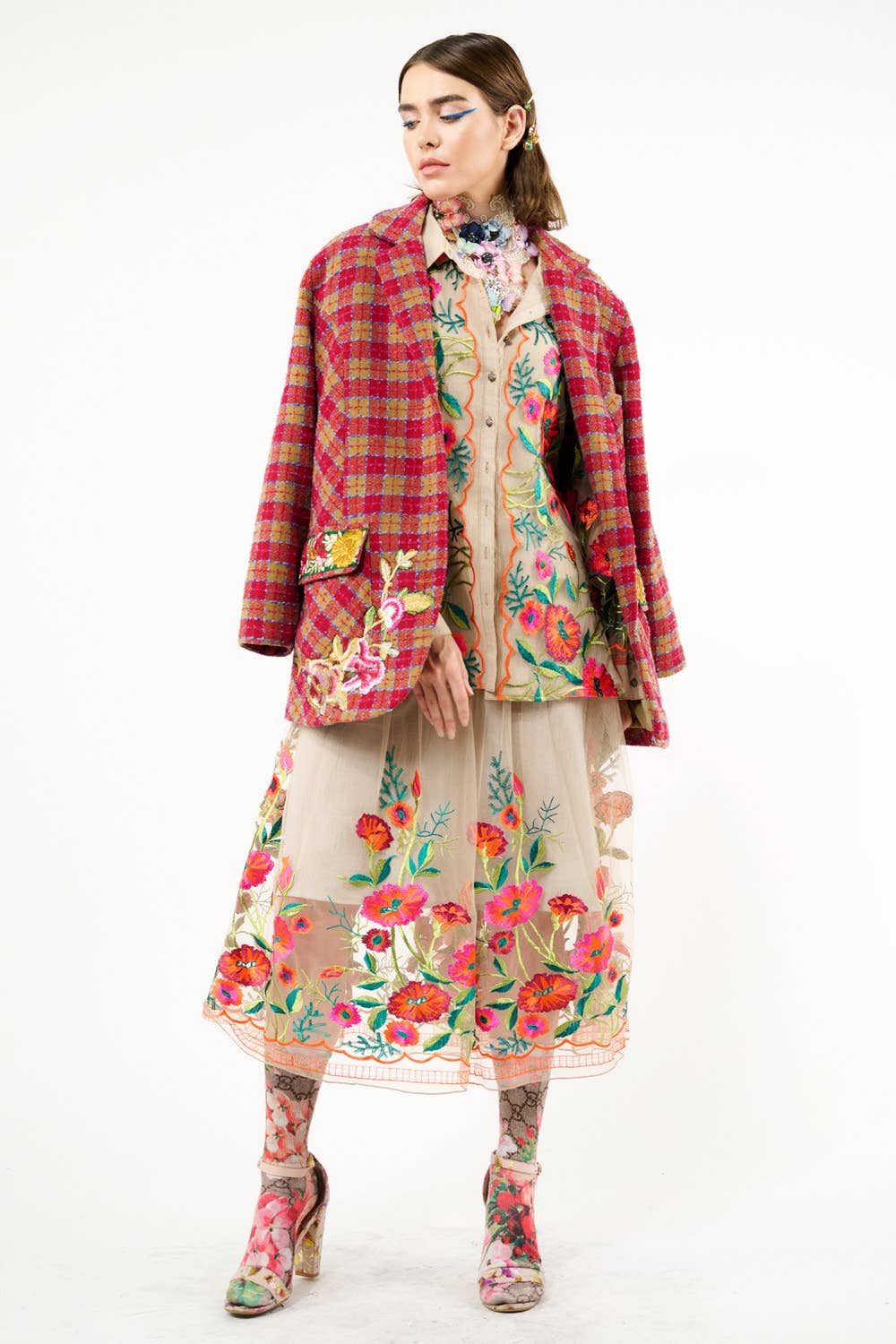 Blu Denim Camicia vintage con ricamo floreale di tulipani in vendita all'ingrosso su Faire32