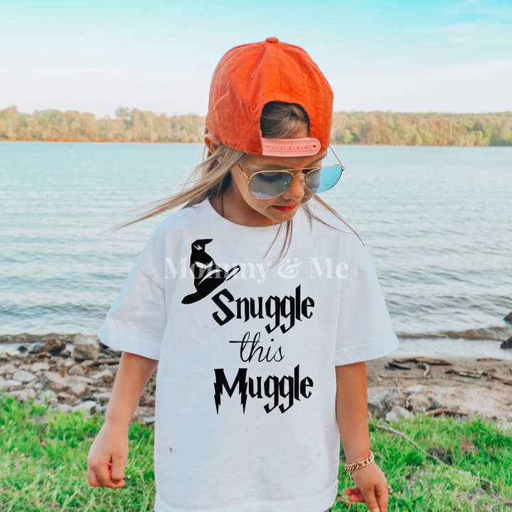 I giovani coccolano questo babbano per la vendita all'ingrosso da parte di Mommy & Me Boutique