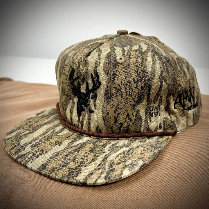 American Flyway Waterfowl - Wholesale Trucker Hat - Unisex - Old Rope Hat Mossy Oak New Bottomland w/ 3D Buck Logo