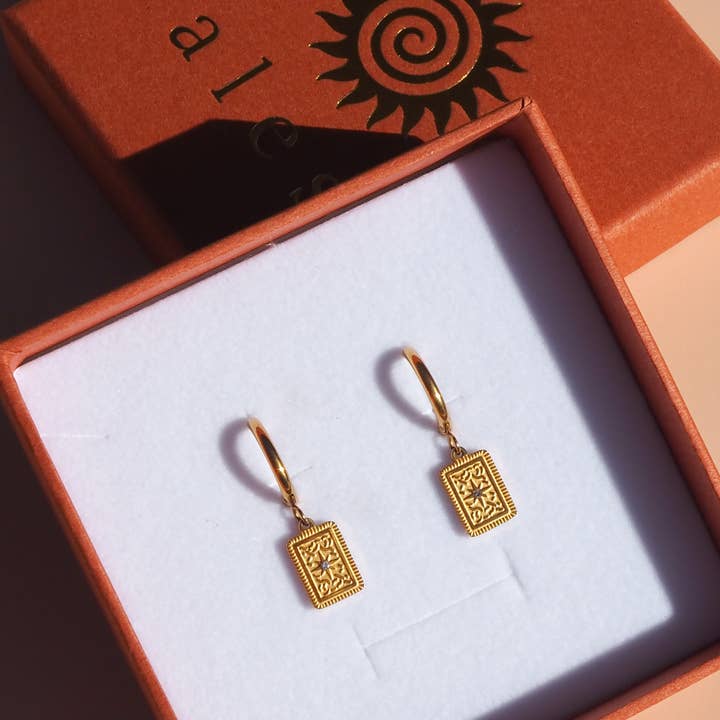 18K Gold Rectangle Zirconia Hoops and other Purchase Wholesale snap button jewellery. Free Returns & Net 60 Terms on Faire trending on Faire.