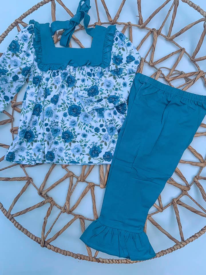 Girls Blue Floral Set for wholesale by Foster & Co.