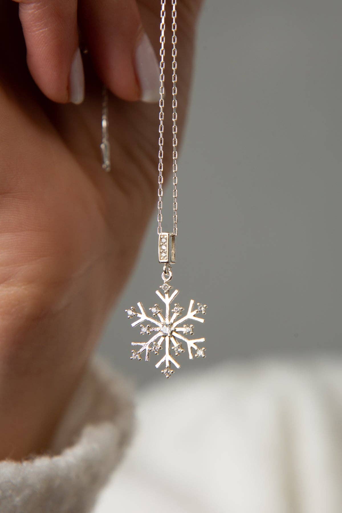 Volenia Silver - Wholesale Pendant/Charm Necklace - Wolesale Women's Snowflake Design 925 Sterling Silver Necklace3