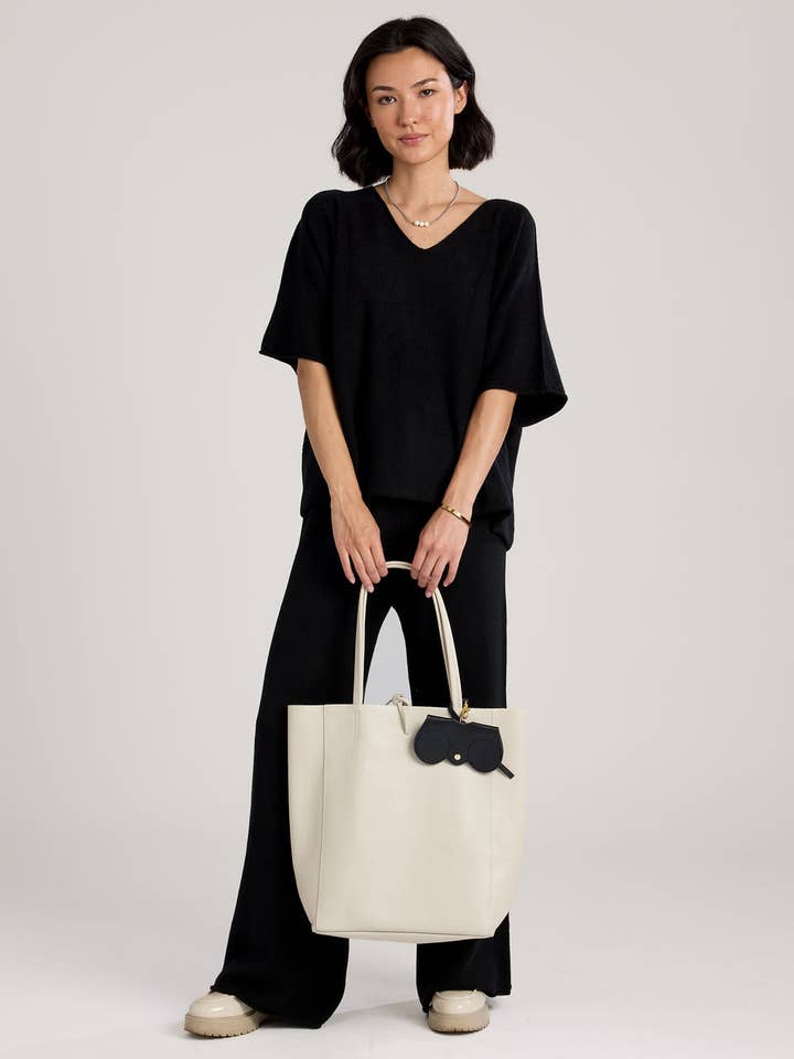 CobbleStone Living - Wholesale Tops Set - Women's - Coletta Short Sleeve Sweater1