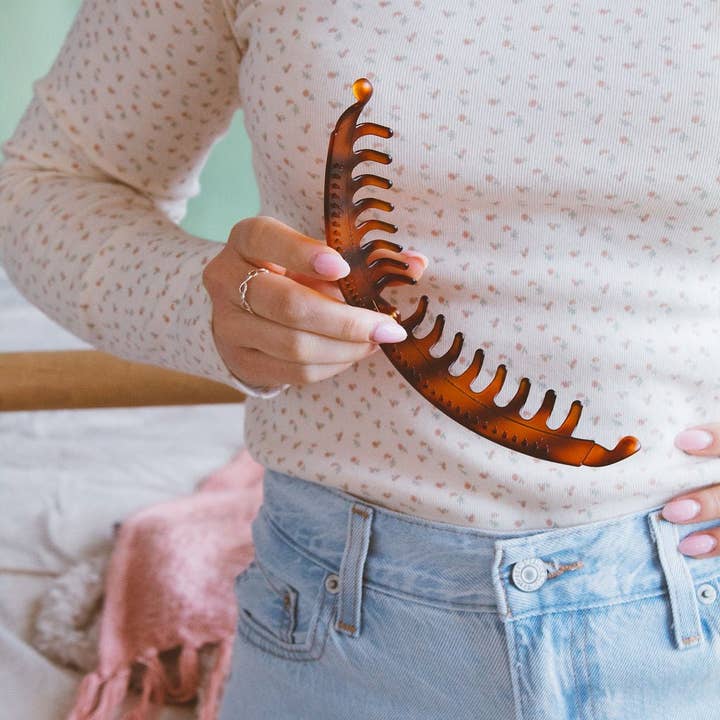 Shop Andi - Wholesale Hair Clip - Women's - Large Banana Claw Clip13