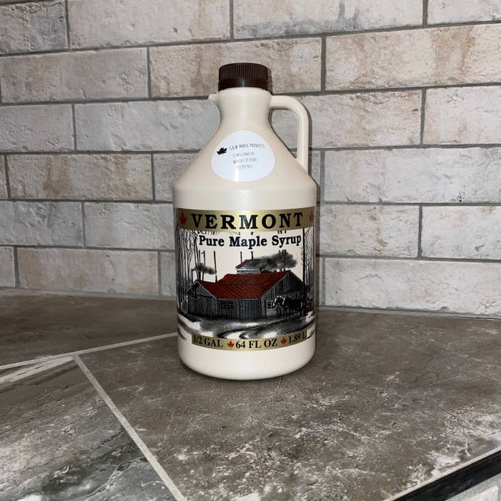 G&W Maple Products - Wholesale Maple Syrup - Maple Syrup | Plastic Jug | 1/2 Gallon1