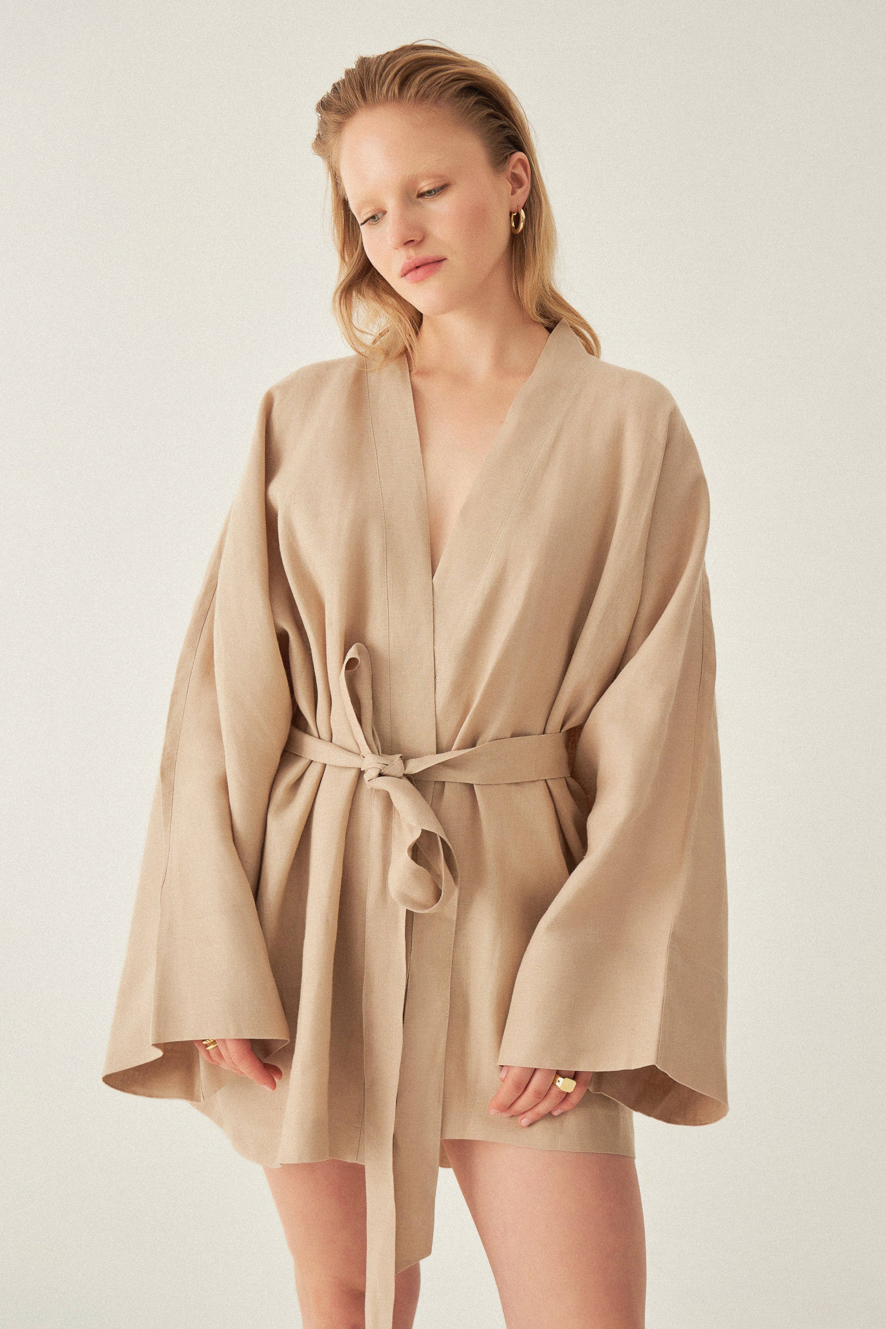 Le Cle – Kimono - Mulher por atacado – Kimono Riva em linho de corte amplo e comprimento curto10