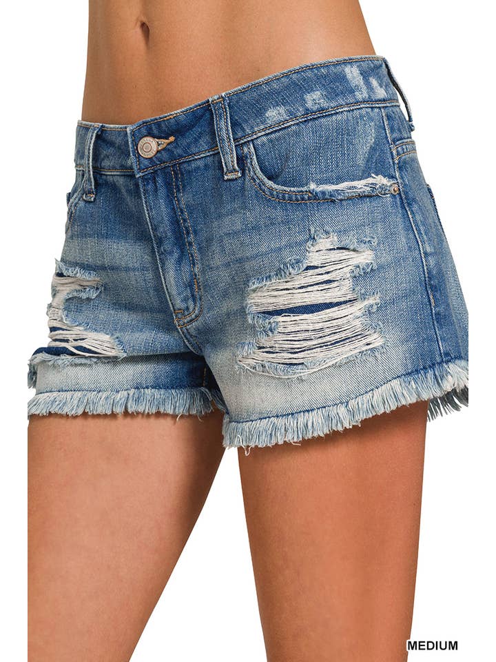 MEDIUM .....SI-27867 Distressed Denim Shorts for wholesale on Faire