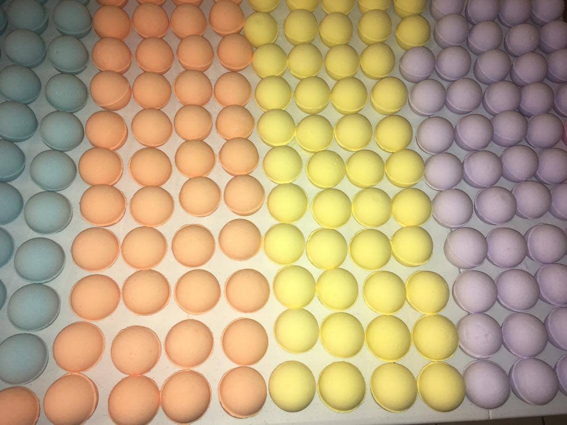 Relaxcation - Vendita all'ingrosso Bombe/polveri da bagno - Confezione all'ingrosso da 100 bombe da bagno biologiche da 90 g con argilla caolino, sale Epsom, olio di nocciolo di albicocca e olio di cocco - regalo e bomboniera per donne e cura personale6