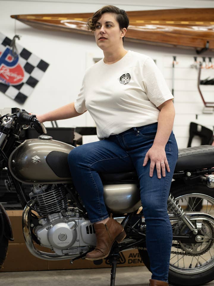 Simka Sol - Wholesale T-Shirt (Graphic) - Unisex - Meowtorcycle club - Unisex tshirt4