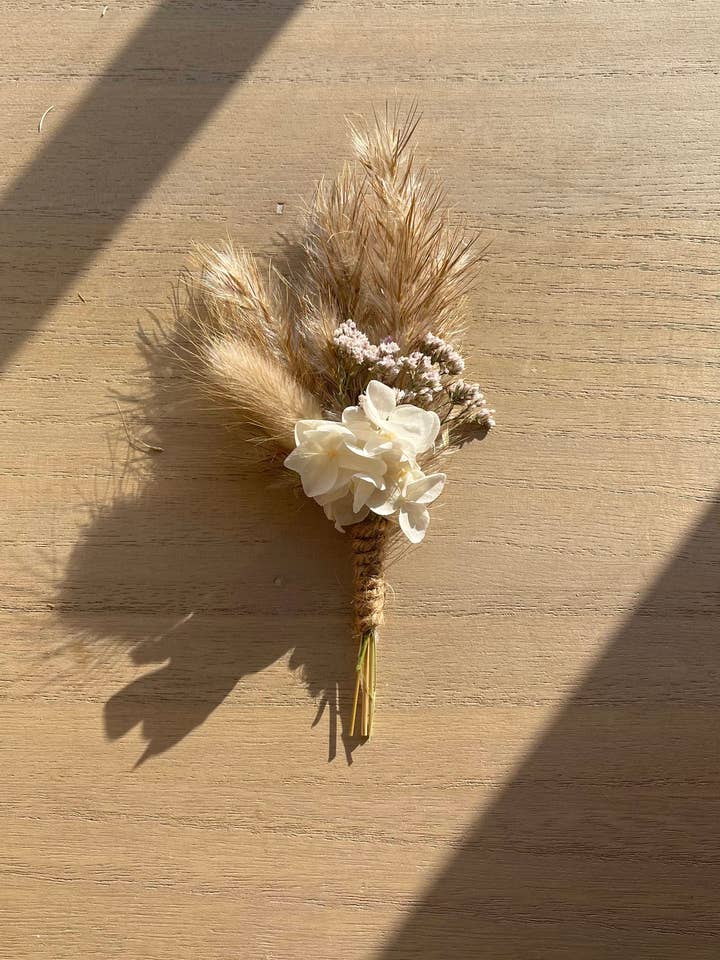 Dried Posie Brown for wholesale by Moss and Magnolia