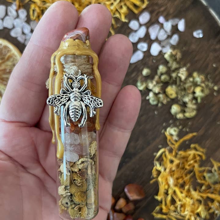 Moondust and Raven - Wholesale Meditation Supplies - Bee Happy Spell Jar, Intention Jar, Witch's Spell Bottle3