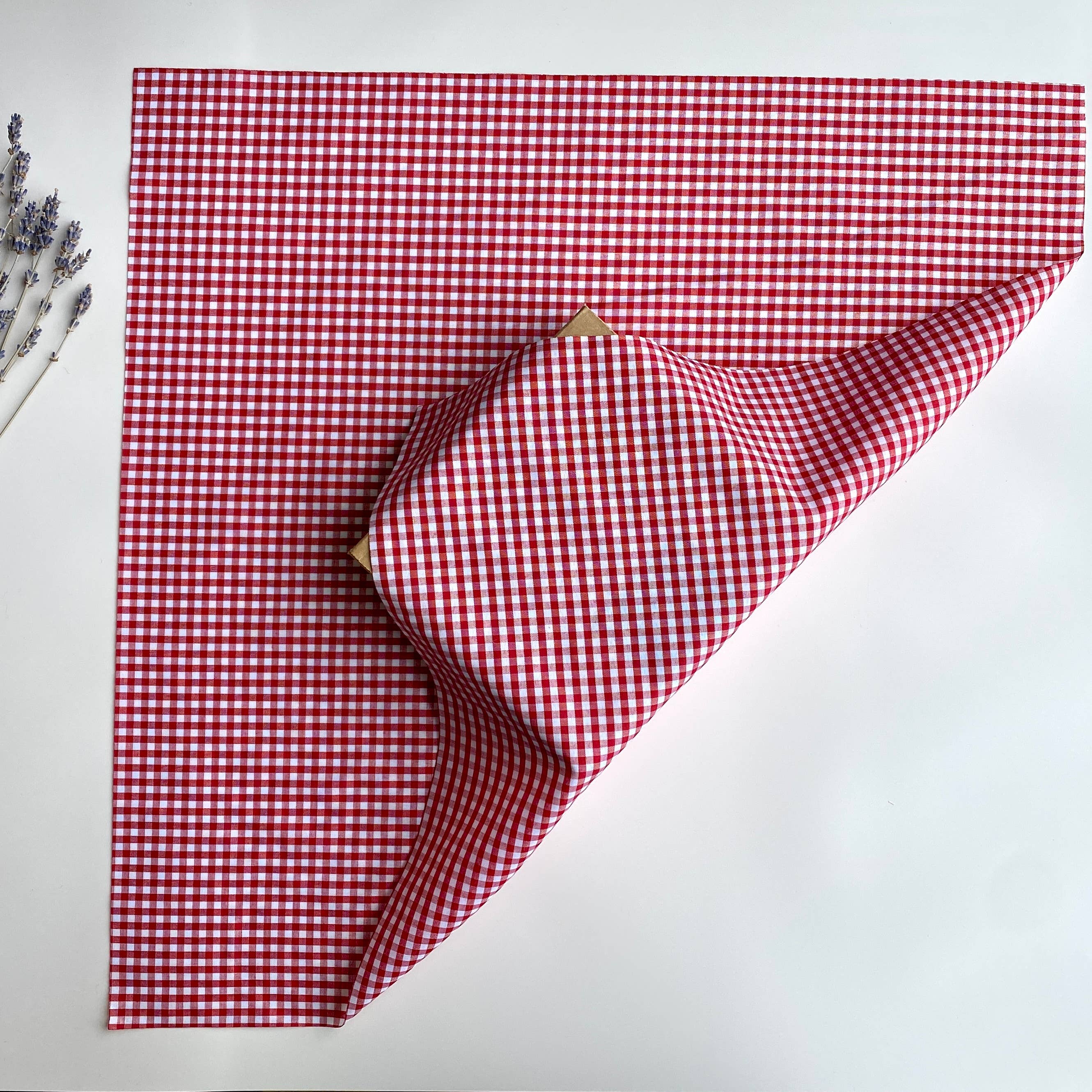 OLSEN+OLSEN - Vente Feuille de papier cadeau - Furoshiki Vichy - Emballage cadeau en tissu réutilisable3