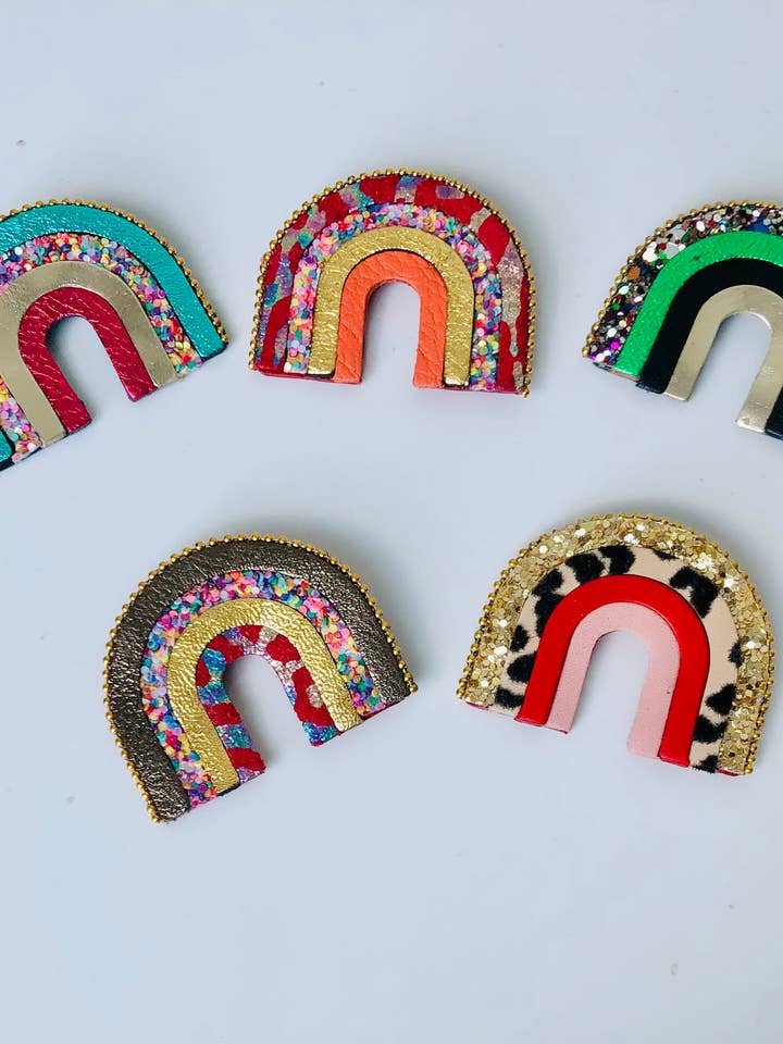 Rainbow brooch for wholesale by Moni Kréation
