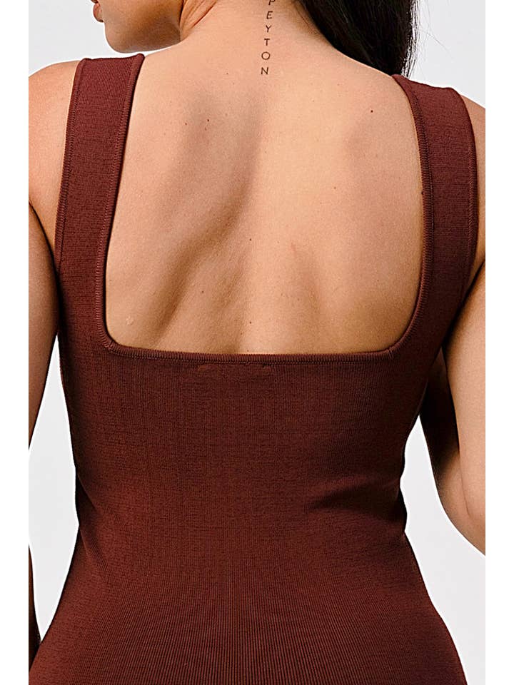 Evenuel - Wholesale Jurk - Dames - Bodycon bandage jurk in bruin