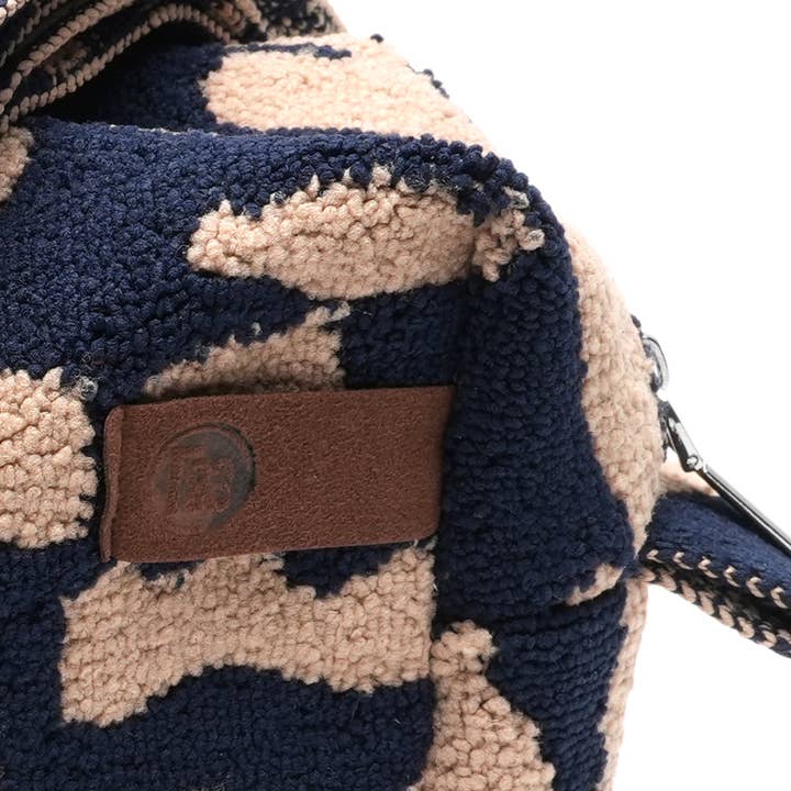 LOT83 - Wholesale Crossbody Bag - Women's - Crossbody bag Megan 052