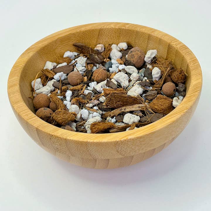 Sol Soils - Wholesale Planting/Potting Soil - Bulk Soil - Succulent Gritty Mix (7 Gal Box) (Soilless)1