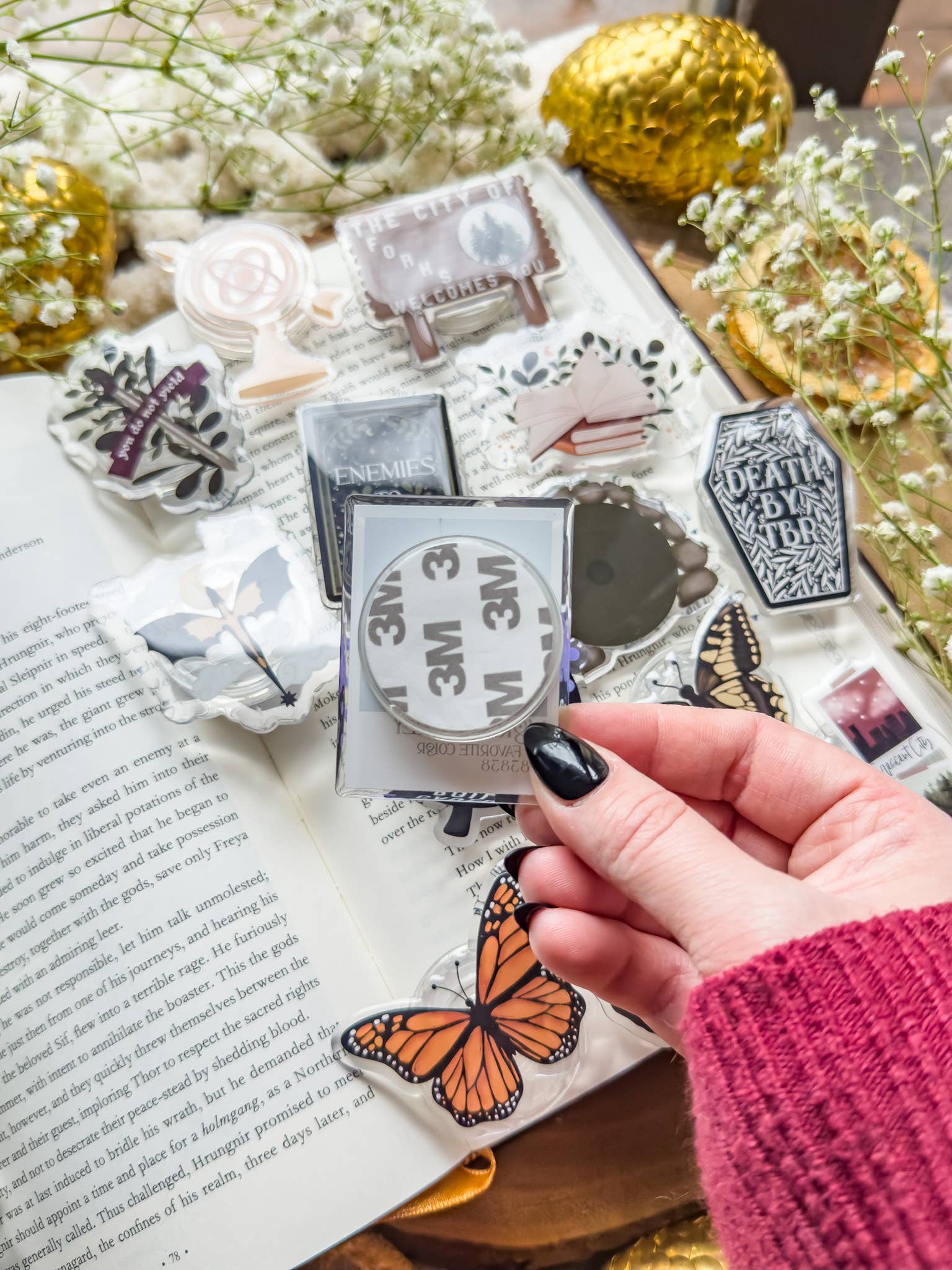 Meaggie Moos – wholesale Phone/tablet stand – Waiting to be Kidnapped By Faeries Kindle / Phone Grip2