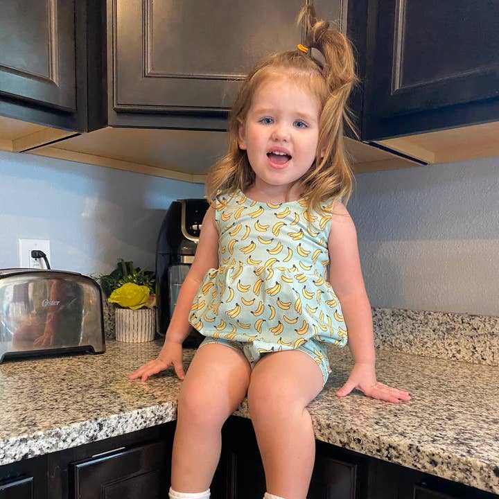 Banan Ærmeløs Bubble Romper Toddler for engroshandel hos Remi Rae’s LLC