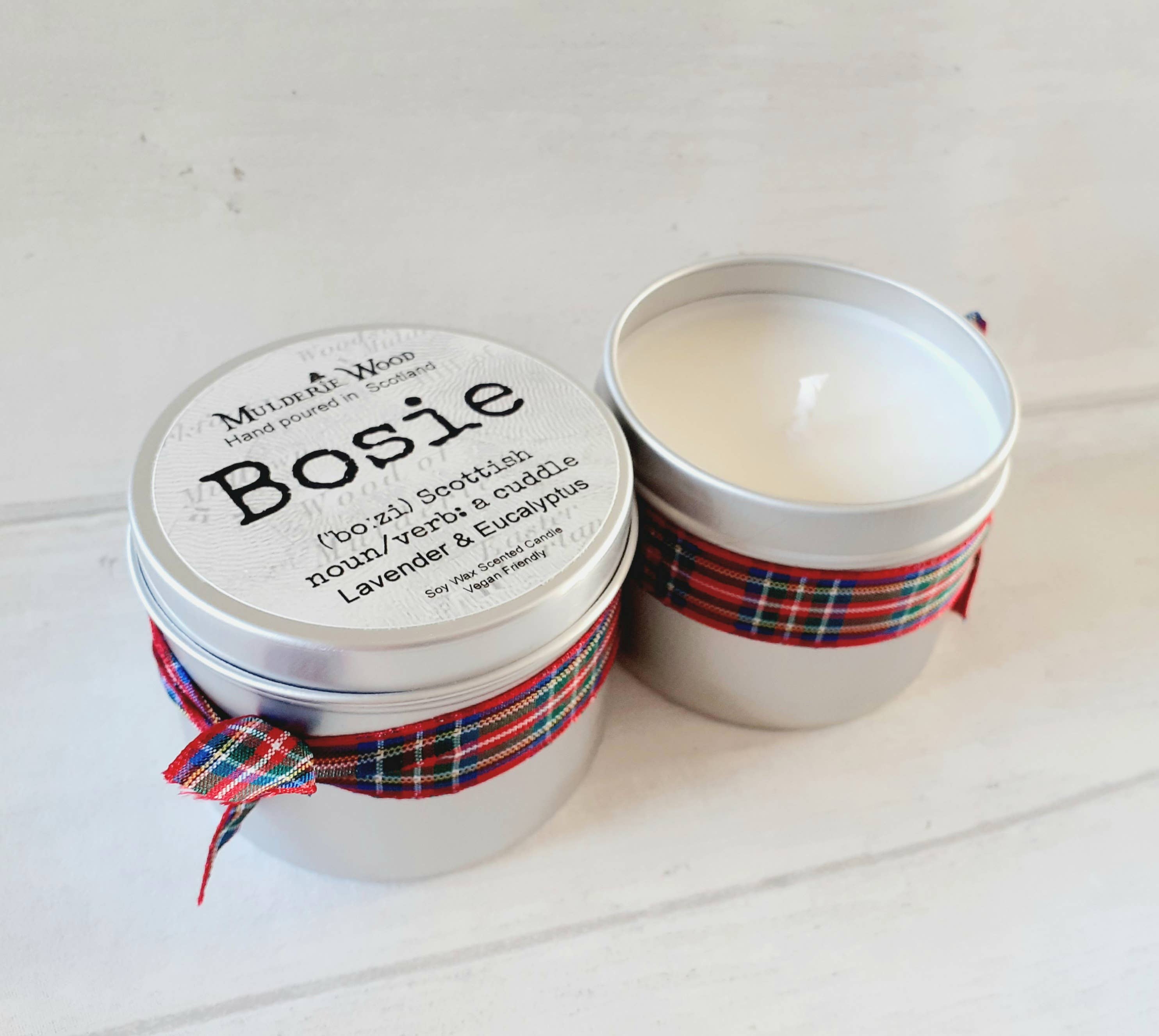 Mulderie Wood - Wholesale Travel Candles - Bosie (Hug) Lavender and Eucalyptus Scottish Love Candle