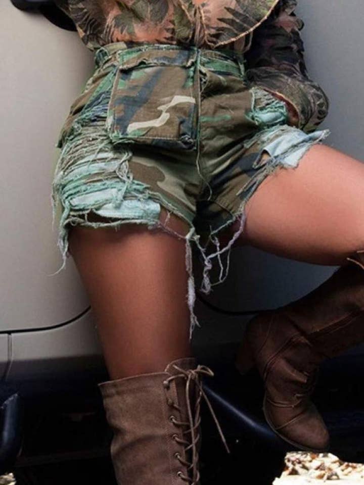 Queen Fashion - Wholesale Shorts - Women's - camouflage ripped pockets straight summer shorts2
