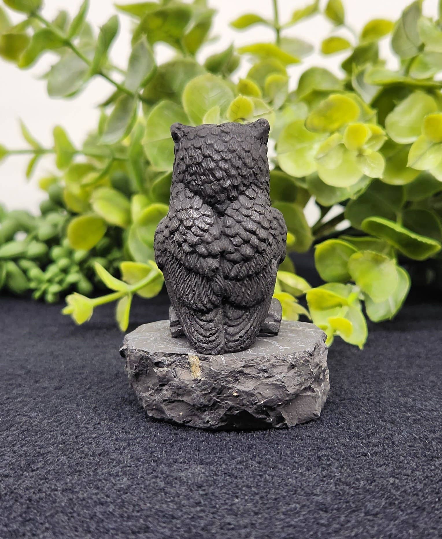 Meraki Gemstones - Vente Figurine décorative - Figurine Hibou de Face en Shungite (5,7 x 4,4 x 5,7 cm)1