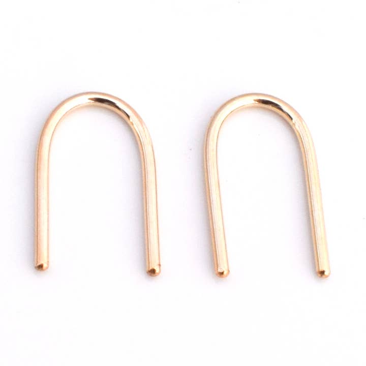 Graffette auricolari riempite in oro 14k per la vendita all'ingrosso da parte di Renegade Silver