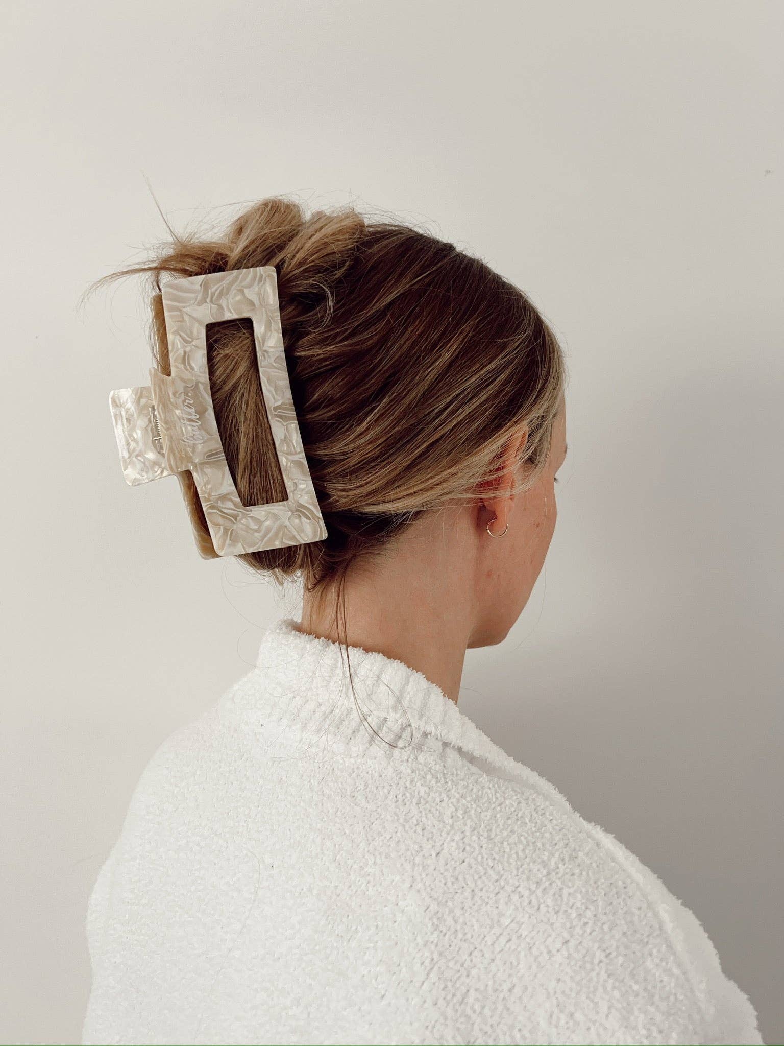 Butter Beauty - Wholesale Hair Clip - Women's - XL Claw Hair Clip 13CM1