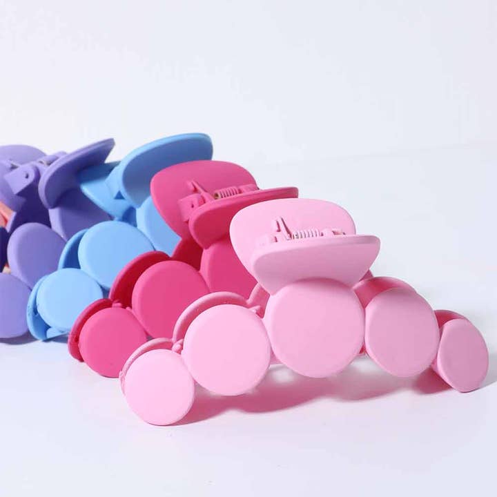 Milan Fashion Hair Clip and other Purchase Wholesale my basics milch. Free Returns & Net 60 Terms on Faire trending on Faire.