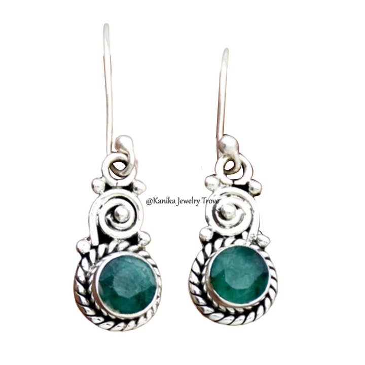 Boucles d'oreilles de fiançailles en argent sterling 925 pour femme et fille pour la vente par Kanika Jewelry Trove