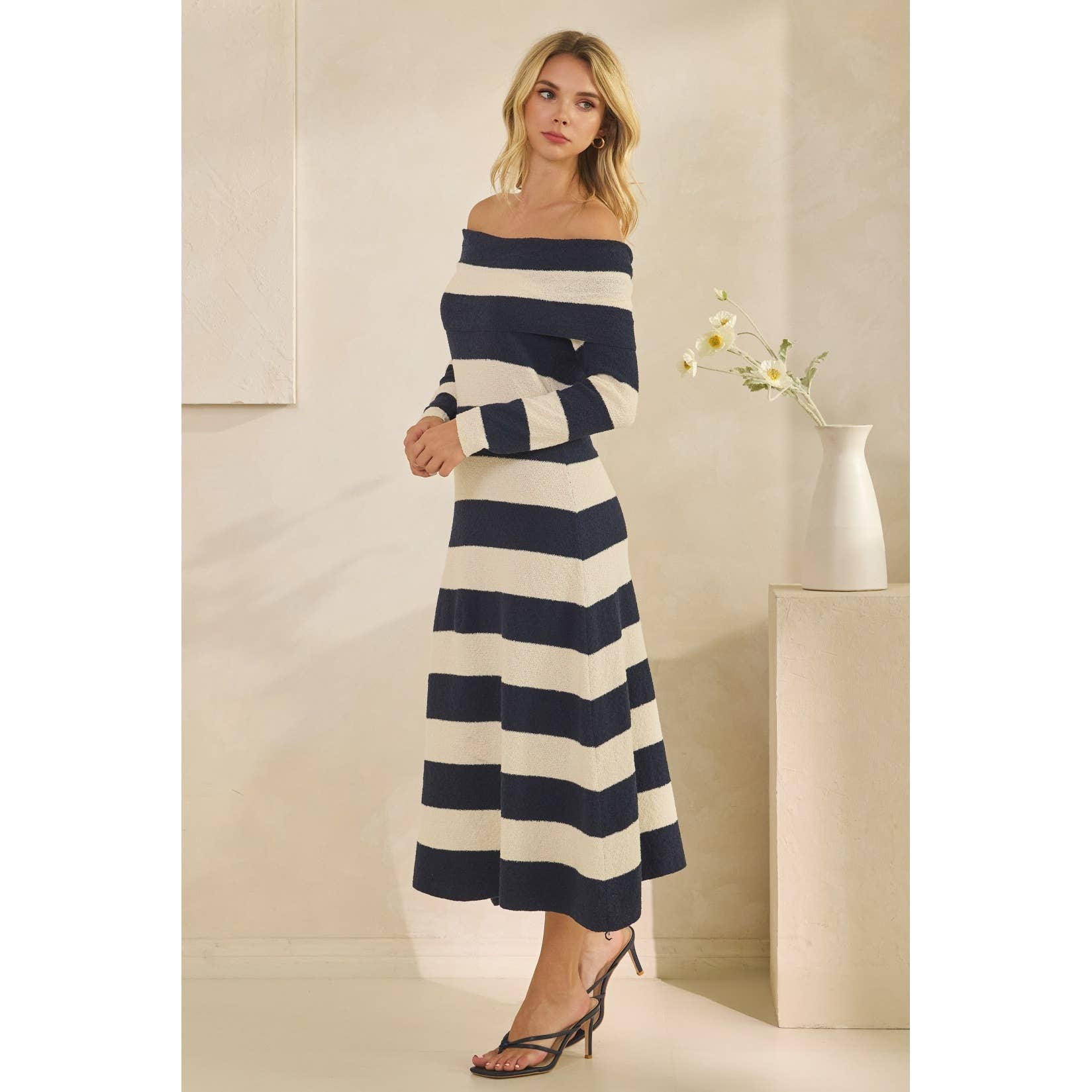 Veveret - Wholesale Dress - Women's - Texture Knit Off-Shoulder Wide Stripe Long Dress 20