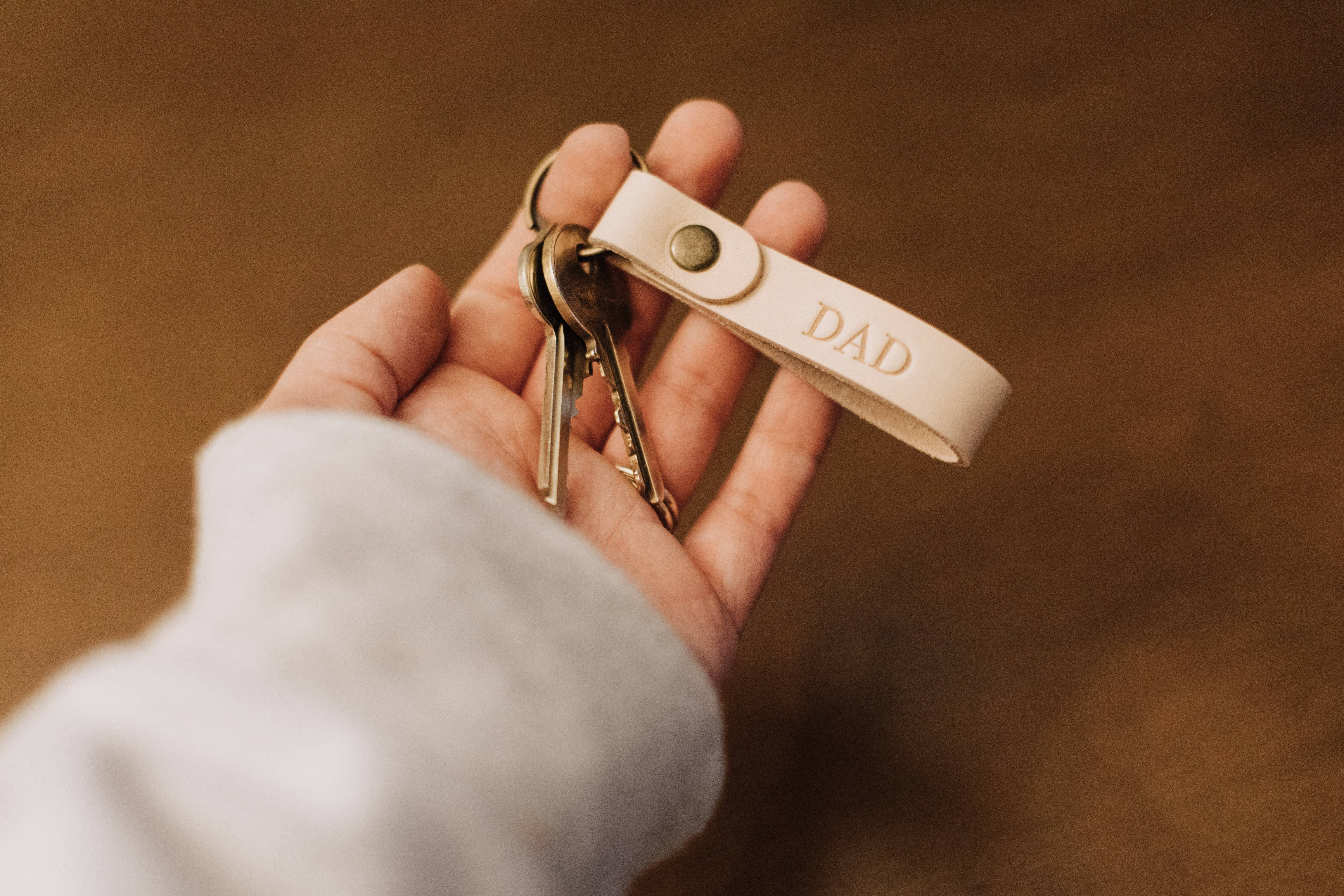 Moccaberry - Wholesale Keychain - Unisex - Leather Keychain Natural Tan, Personalized Keychain4