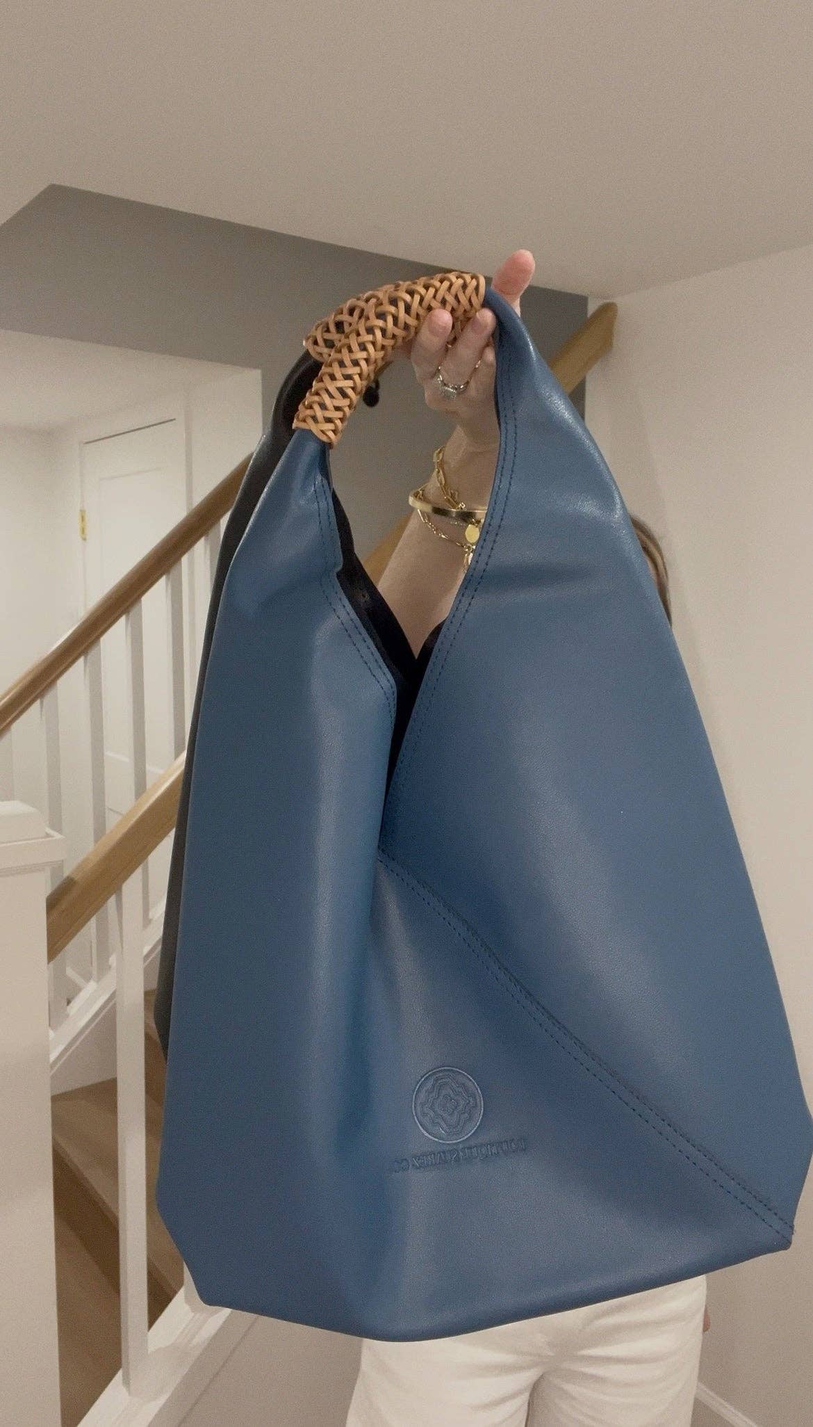 Boutique Suarez Co. - Wholesale Shoulder Bag - Women's - Sanxenxo Hobo Bag13