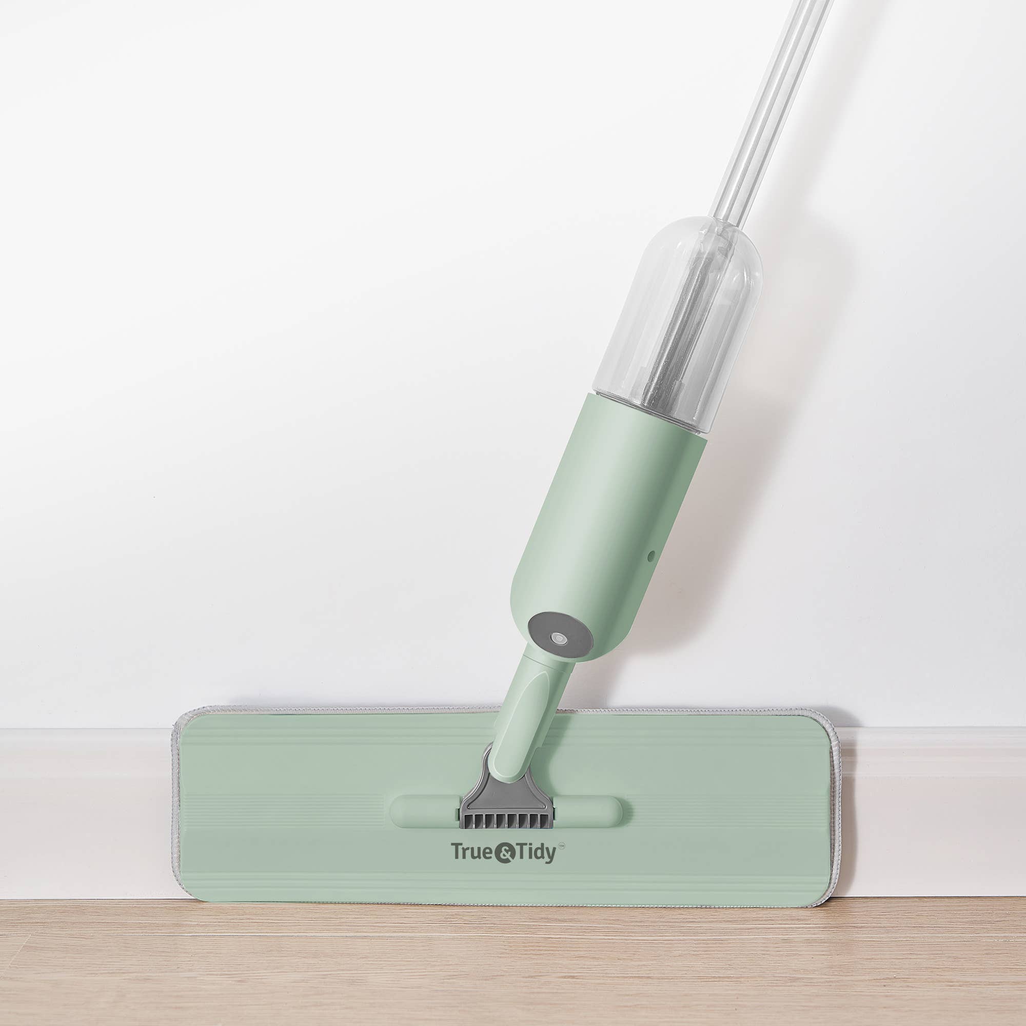 True & Tidy - Vente Serpillères - Ensemble de balai pulvérisateur avec réservoir rechargeable de luxe25