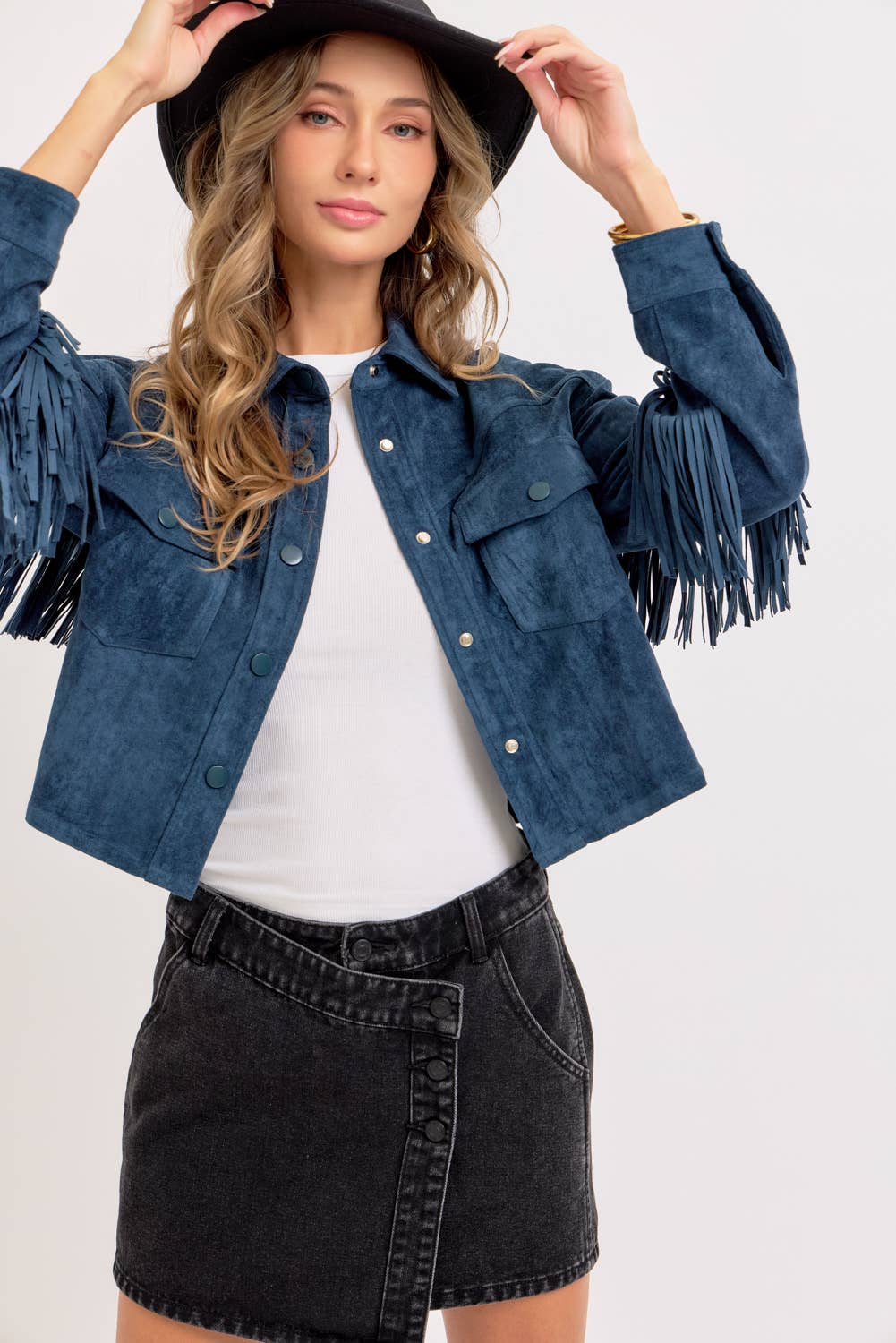 Sweet Lovely by Jen – Großhandel Hemdjacke/Shacket – Damen – Western-inspirierte Wildleder-Shacket25