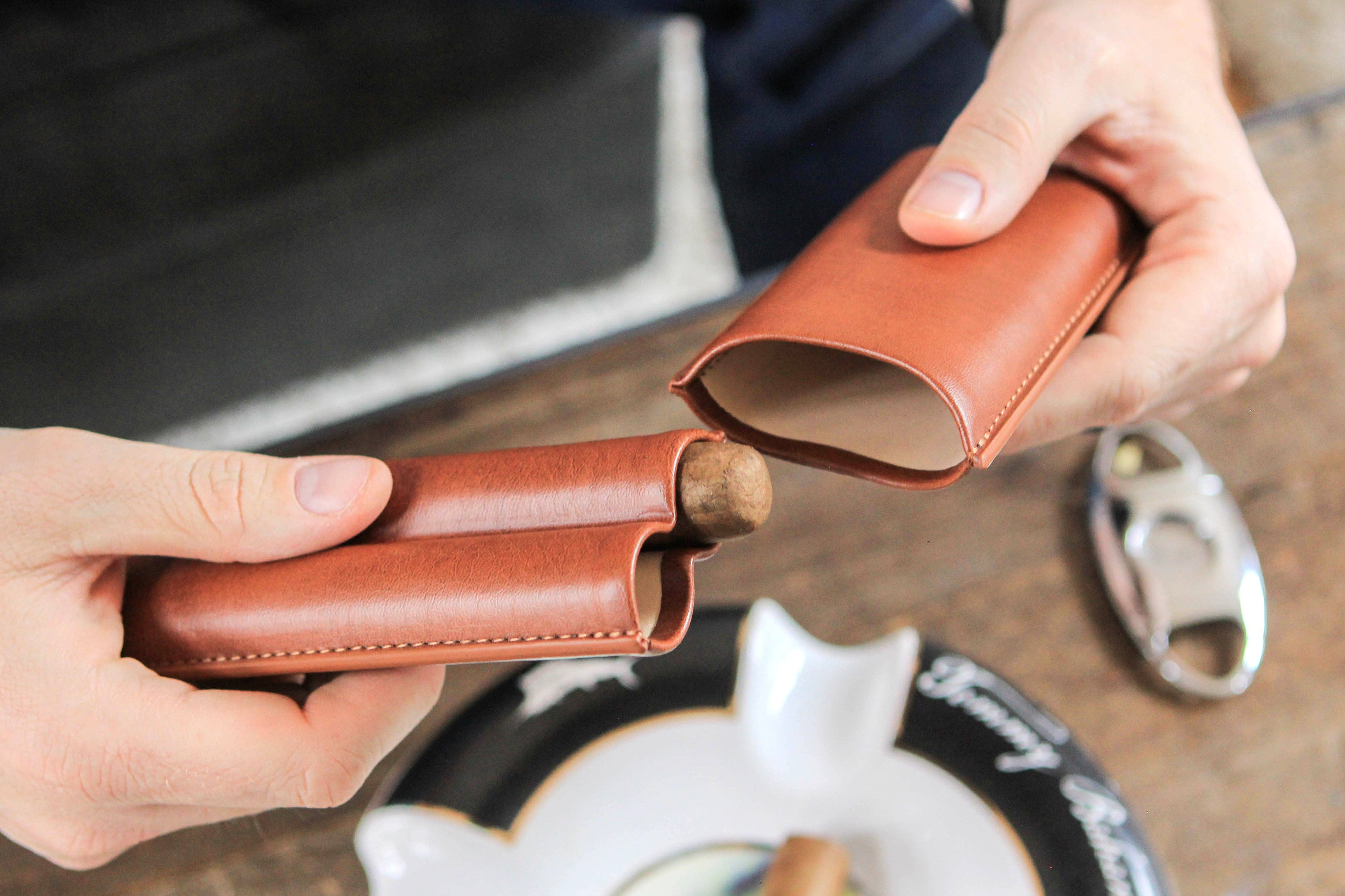 Case Elegance - Wholesale Humidor/Cigar Accessory - Klaro Two-Cigar Travel Case3