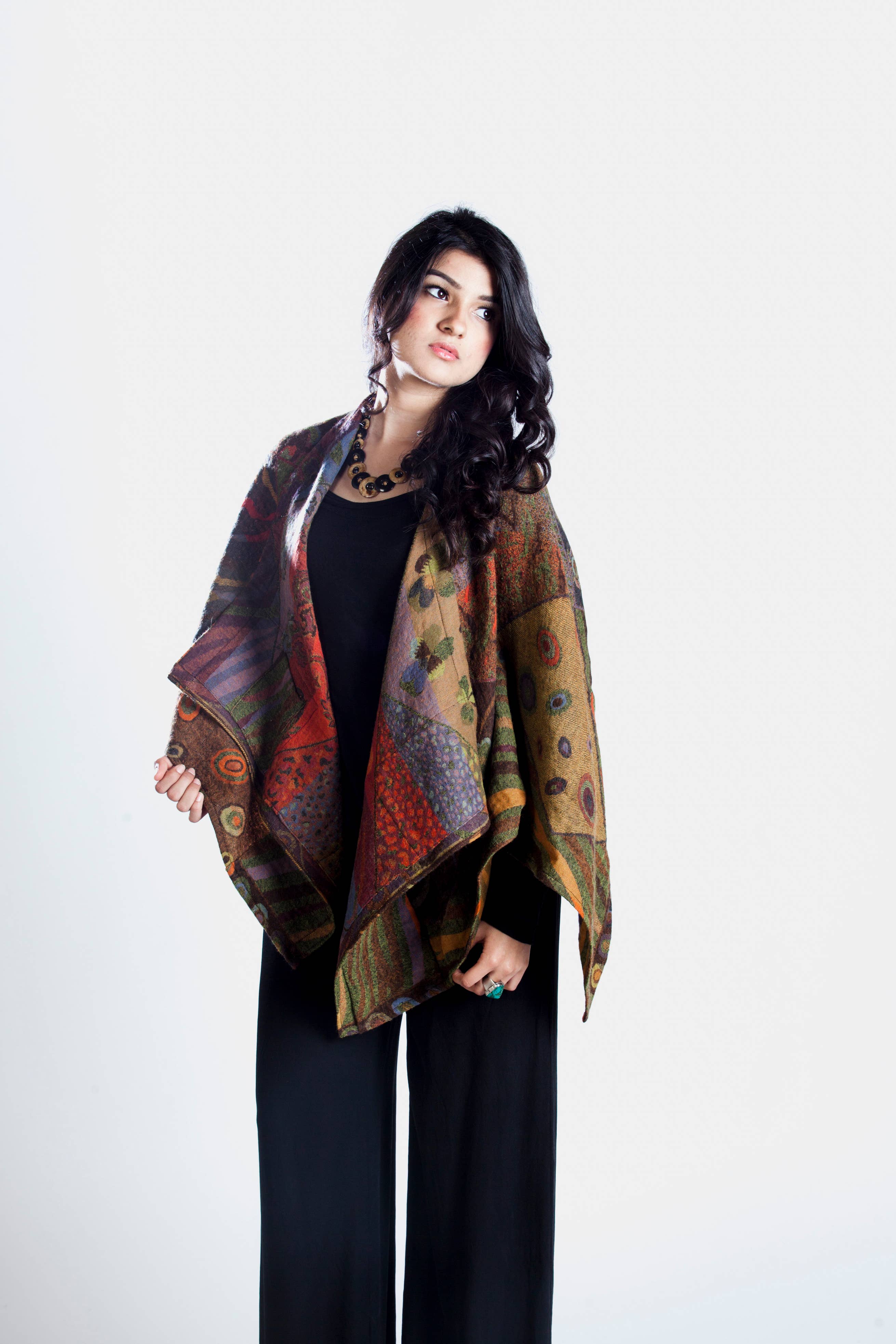 In Style Scarves - Vendita all'ingrosso Poncho - Donna - Poncho autunnale 100% lana Merino australiana in due misure7