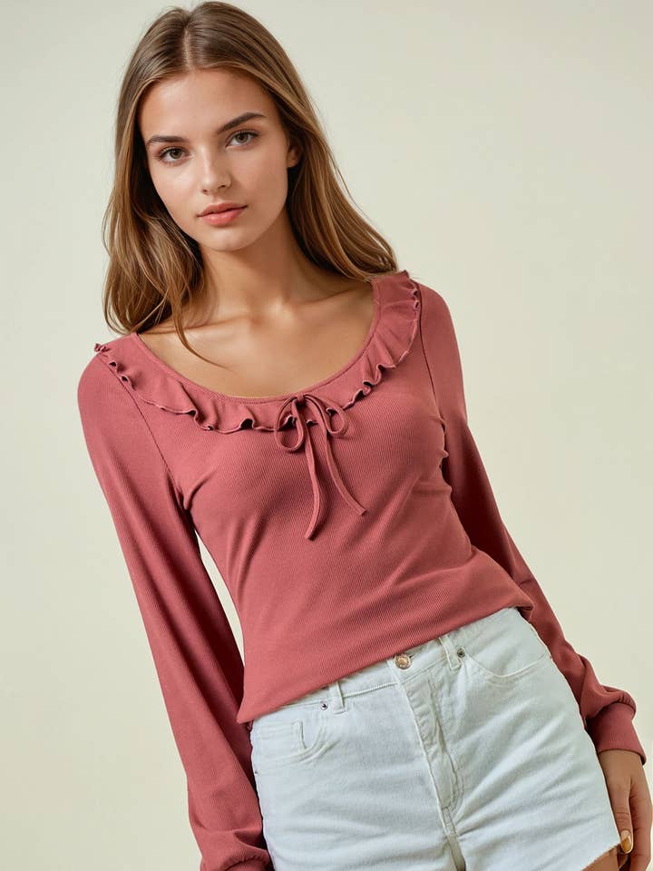 SCOOP-NECK-TOP MIT RÜSCHENDETAIL - 45134T für den Großhandel von Doe and Rae