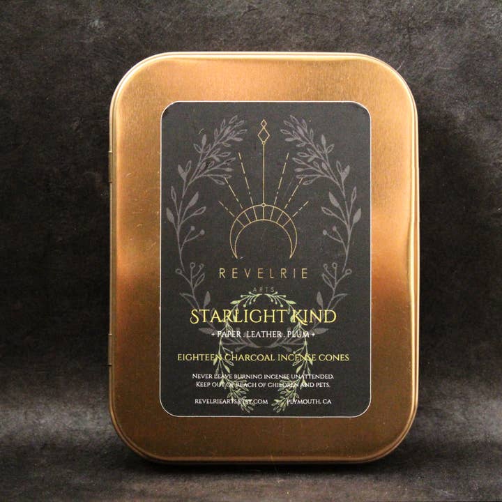 Mirth & Ritual - Cônes d'encens au charbon de bois dans une boîte en or pour la vente par Revelrie Arts