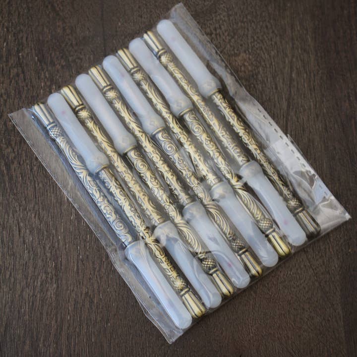 NNK Press - Wholesale Embroidery/Cross Stitch Supplies - Metal Engraved Seam Rippers (Set of 10)10