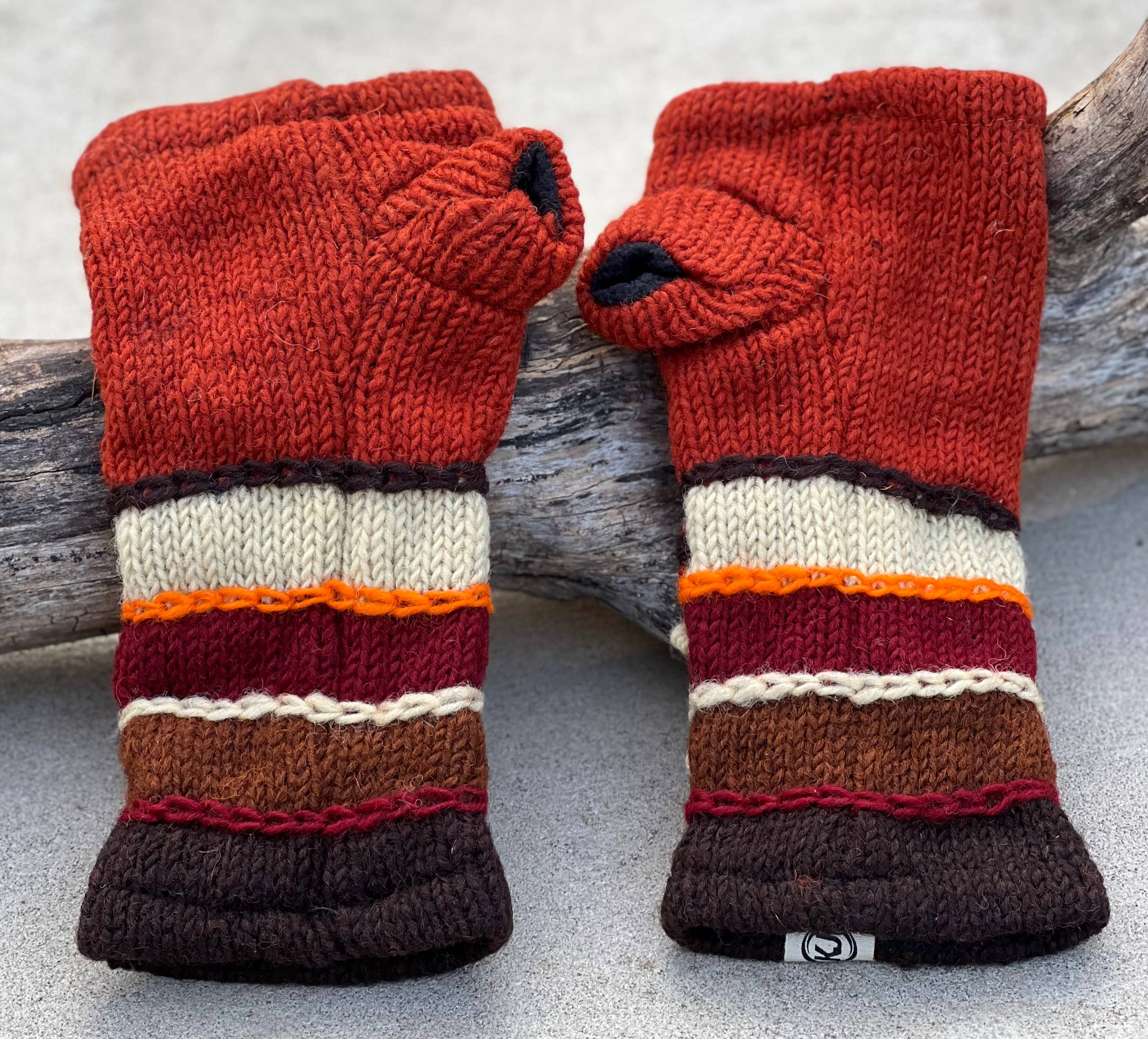 Lungta Imports – Engroshandel Handsker - Dame – Fingerløse, håndstrikkede uldhandsker med fleecefor - håndvarmer7