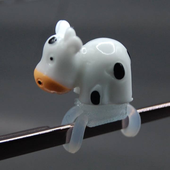 Anhänger „Kuh 1“ für den Großhandel von Www.eyeglasssesdecorations.com