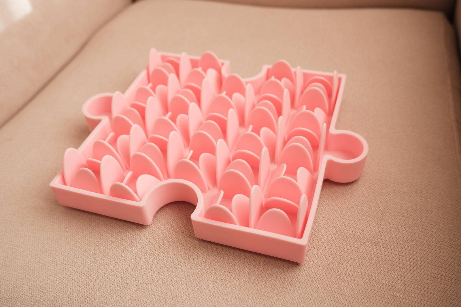 Furlou - Wholesale Pet Food Mat - Dog - Puzzle Lick Mat5