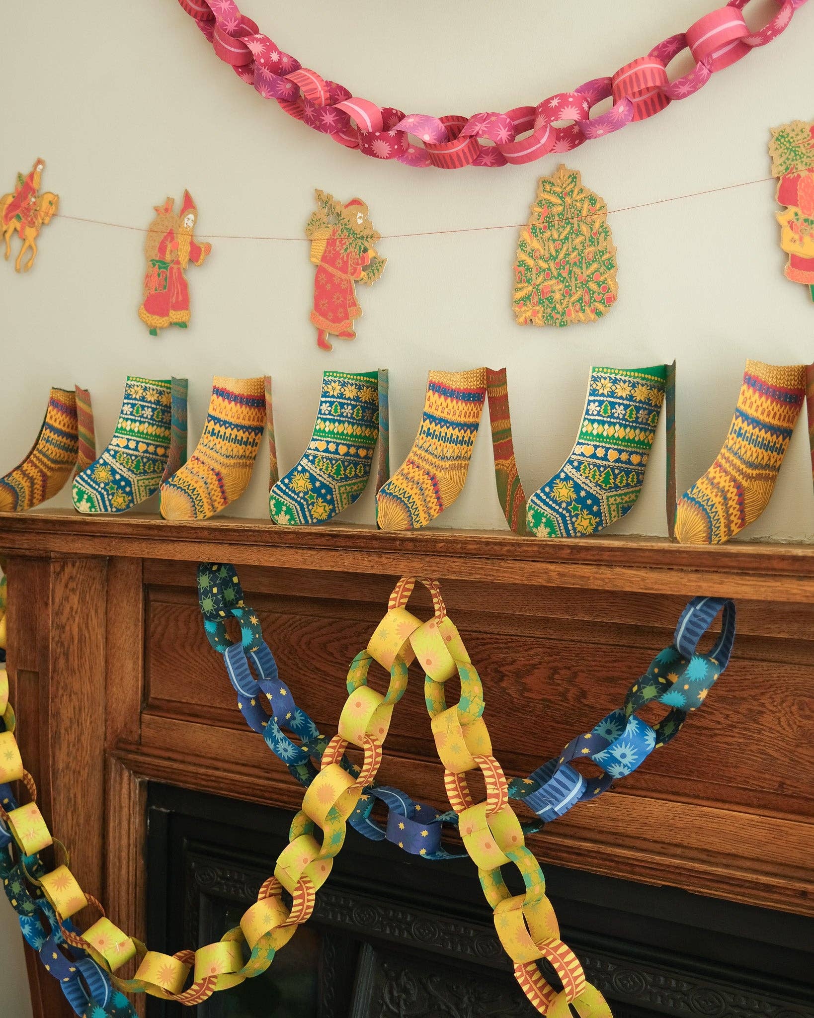 East End Press - Wholesale DIY Craft Kit - UK/EU: Blue and Yellow Paper Chain Kit16