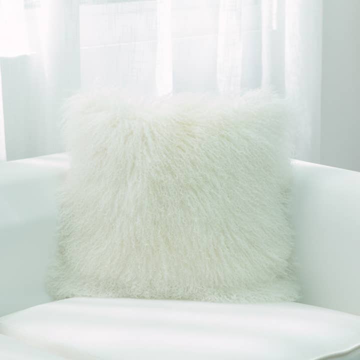 HUIRESOURCE - Wholesale Throw/Decorative Pillow - Mongolian Lamb Fur Throw Pillow - 18 x 18 inchesMongolian L2