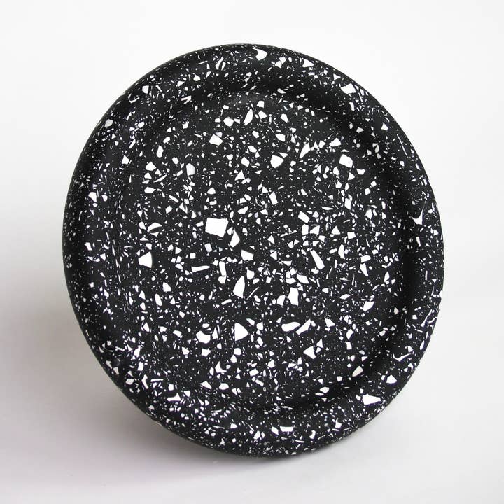 Round Chunky Tray- BLACK for wholesale by Terrazzo Parazo