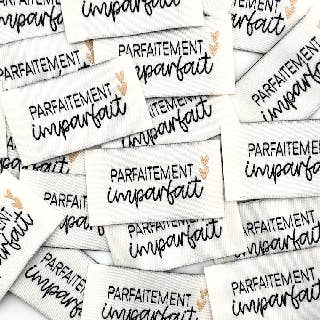 Eingenähtes Gewebtes Etikett: Perfekt Unvollkommen - NATUR für den Großhandel von L’Étiquette Home Couture