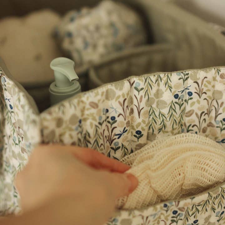 Avery Row – Engroshandel Blespand - Baby – Ble-pose - Riverbank3