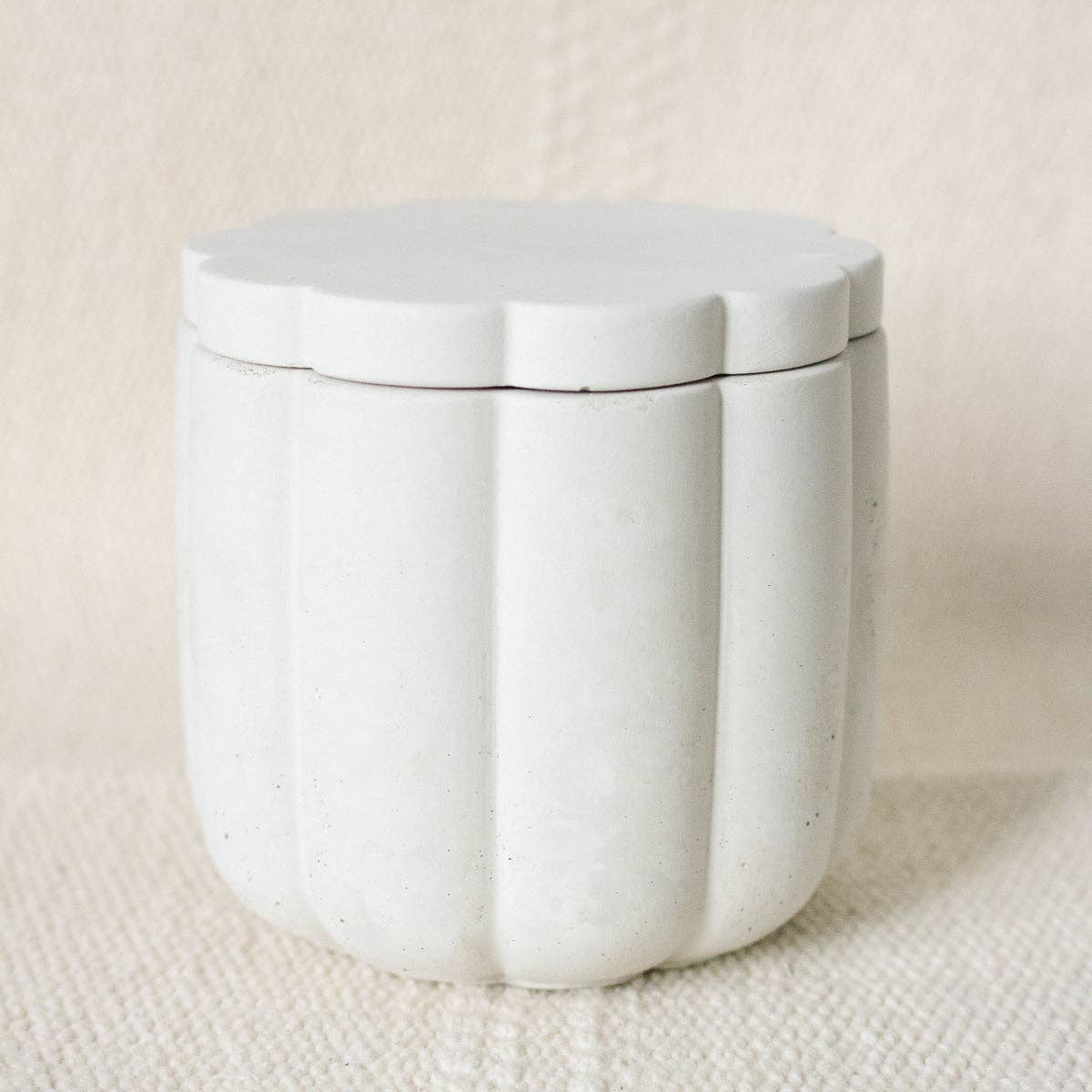 Moderniche - Wholesale Candle Holder - 7oz Empty Concrete Candle Jar  w/ Lid Option - Scallop Style6