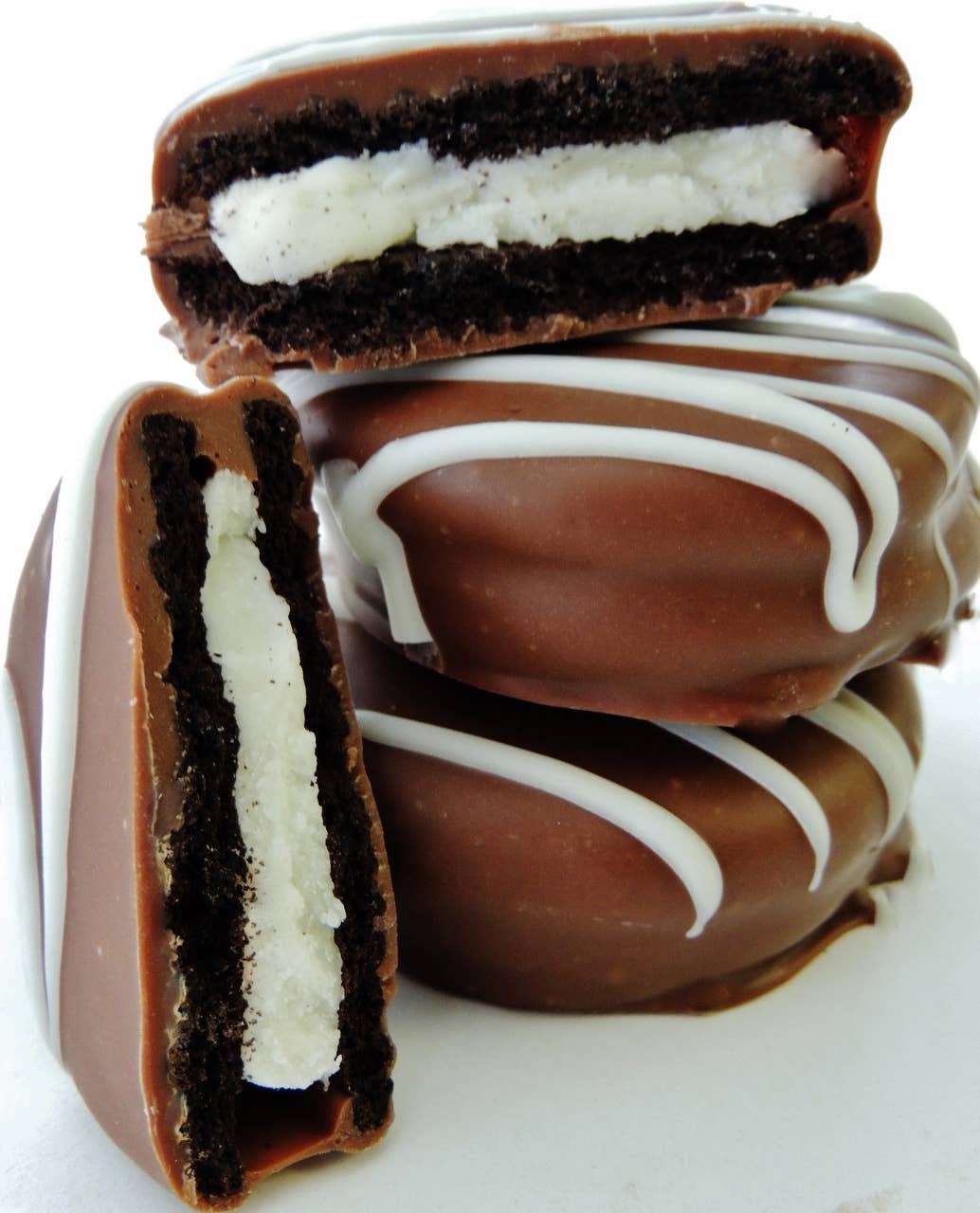 Chocolate Pizza Company Inc - Wholesale Cookie - Chocolate Dipped Cookies - Vanilla Cream1